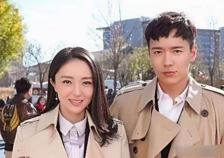 研究了大半天，终于从董璇身上发现一个秘密，那就是女人过45，可以结婚也可以生娃，