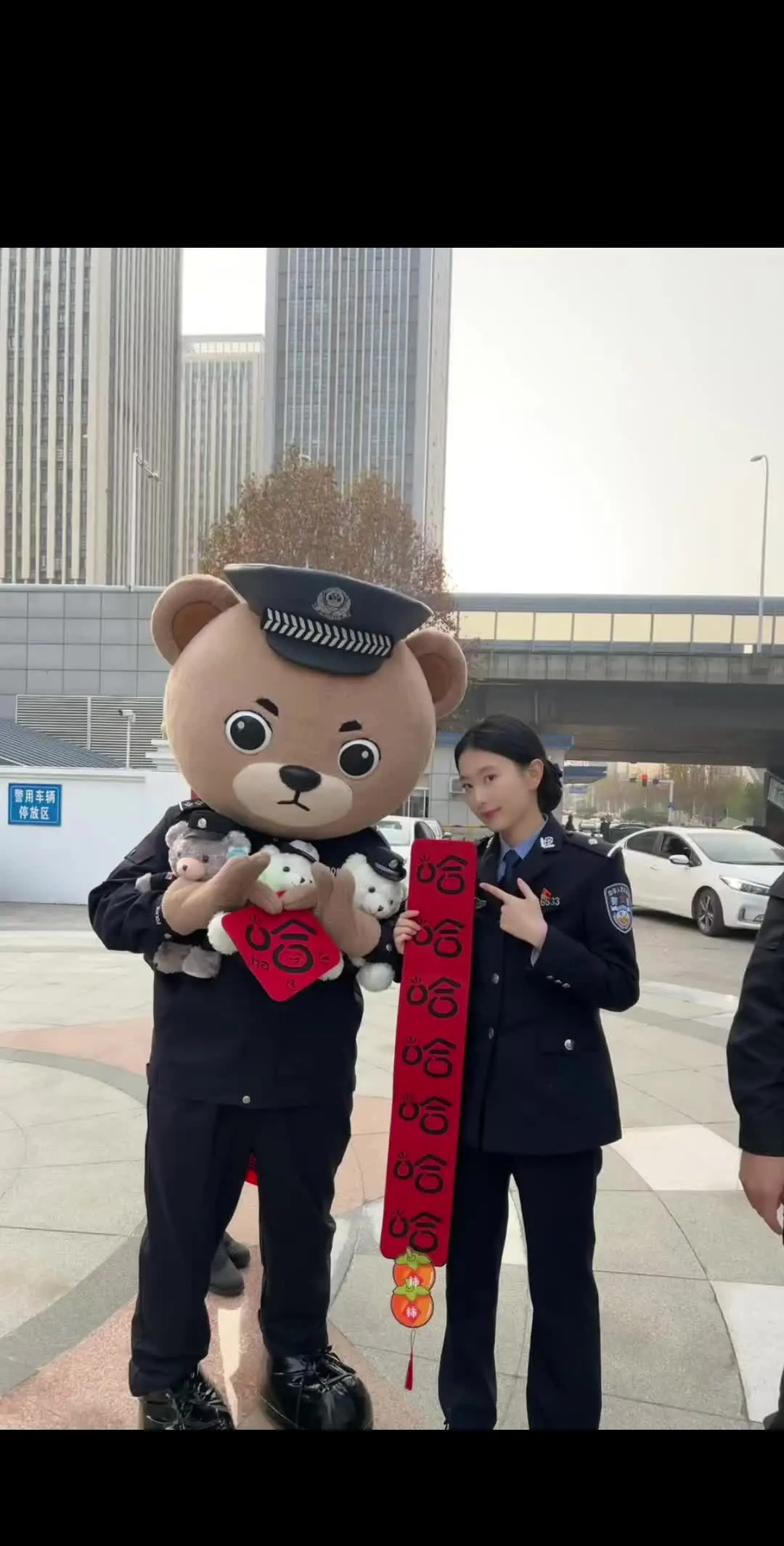 祝各位小大人们节日快乐！平安 平安 还是平安！！