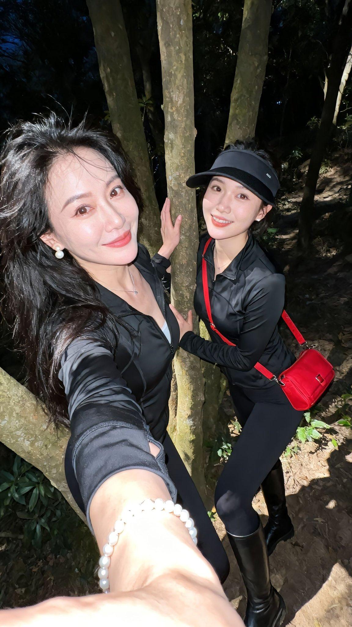 我们好像不管什么时候都在做选择题，
如果答案只有A和B，
那这次我选C