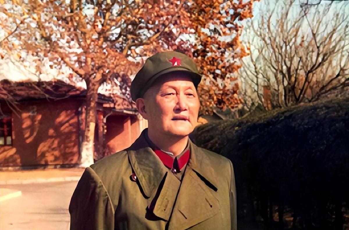 司机诉苦开车工资每月仅七十多元，洪学智听闻司机发牢骚之后采取了怎样的行动呢？
