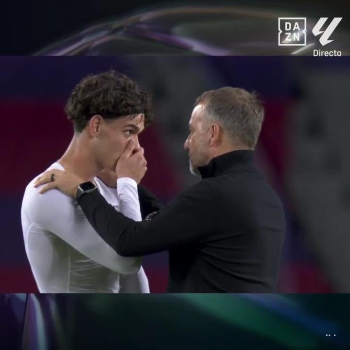 你和汉斯·弗里克见面后谈了些什么？福特：“弗里克与球员们关系非常密切，他会询问我