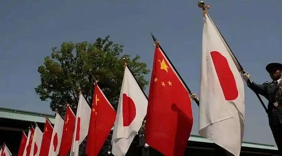 日本前众议员表示，中国国内的行为完全是 “上纲上线”！在我们国内媒体批评高市早苗
