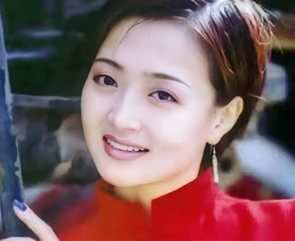 黑龙江省哈尔滨市确实出过很多美女演员，有沈傲君、李冰冰等，还有照片中的这一位，她