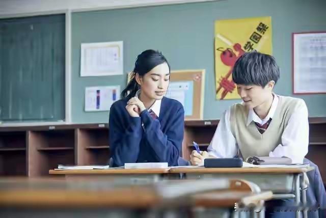 有没有发现，一些数学和物理特别好的孩子，就是不喜欢用心学习英语！
明明数学和物理