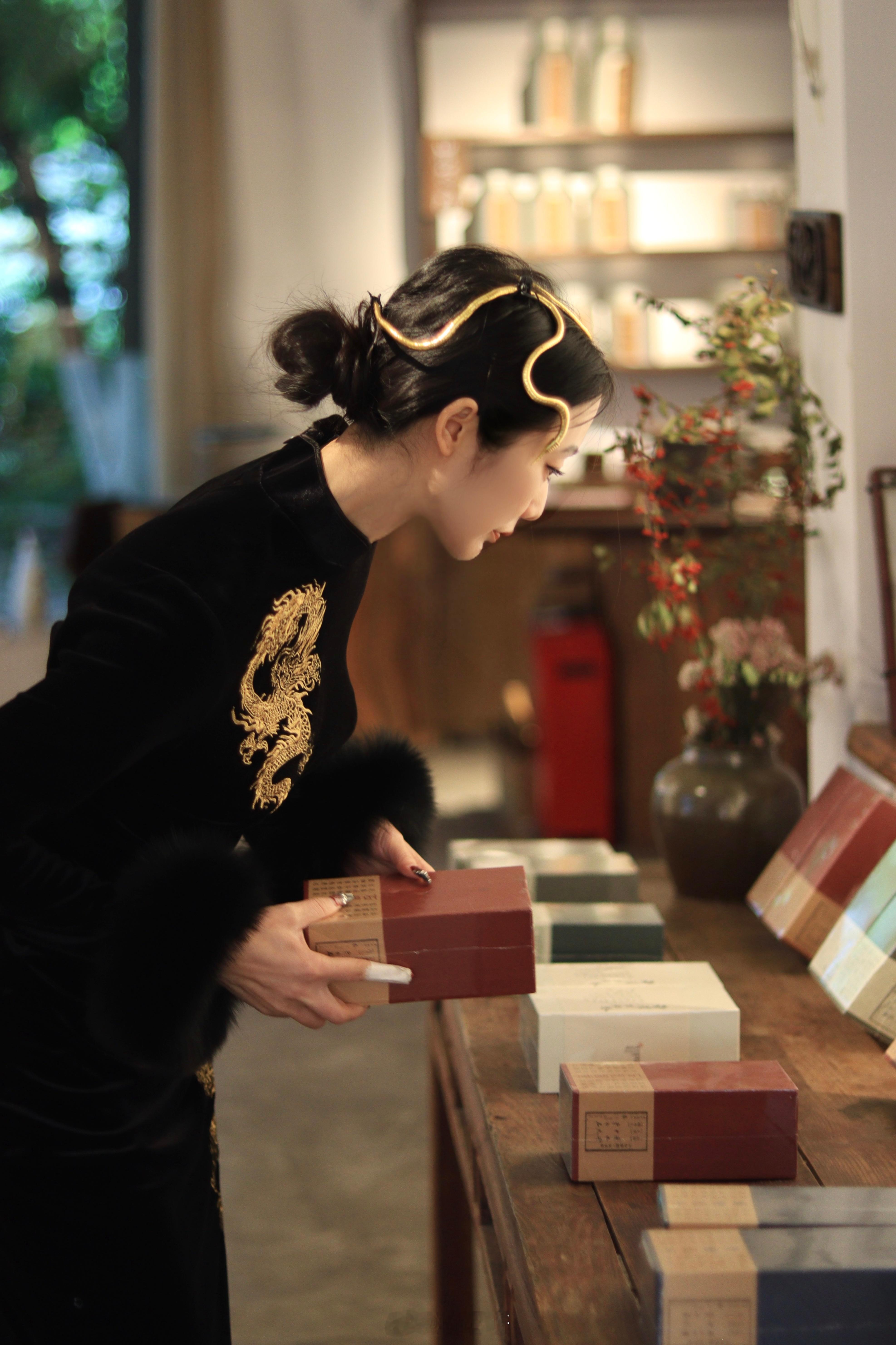 🐍🐲有有杀气 