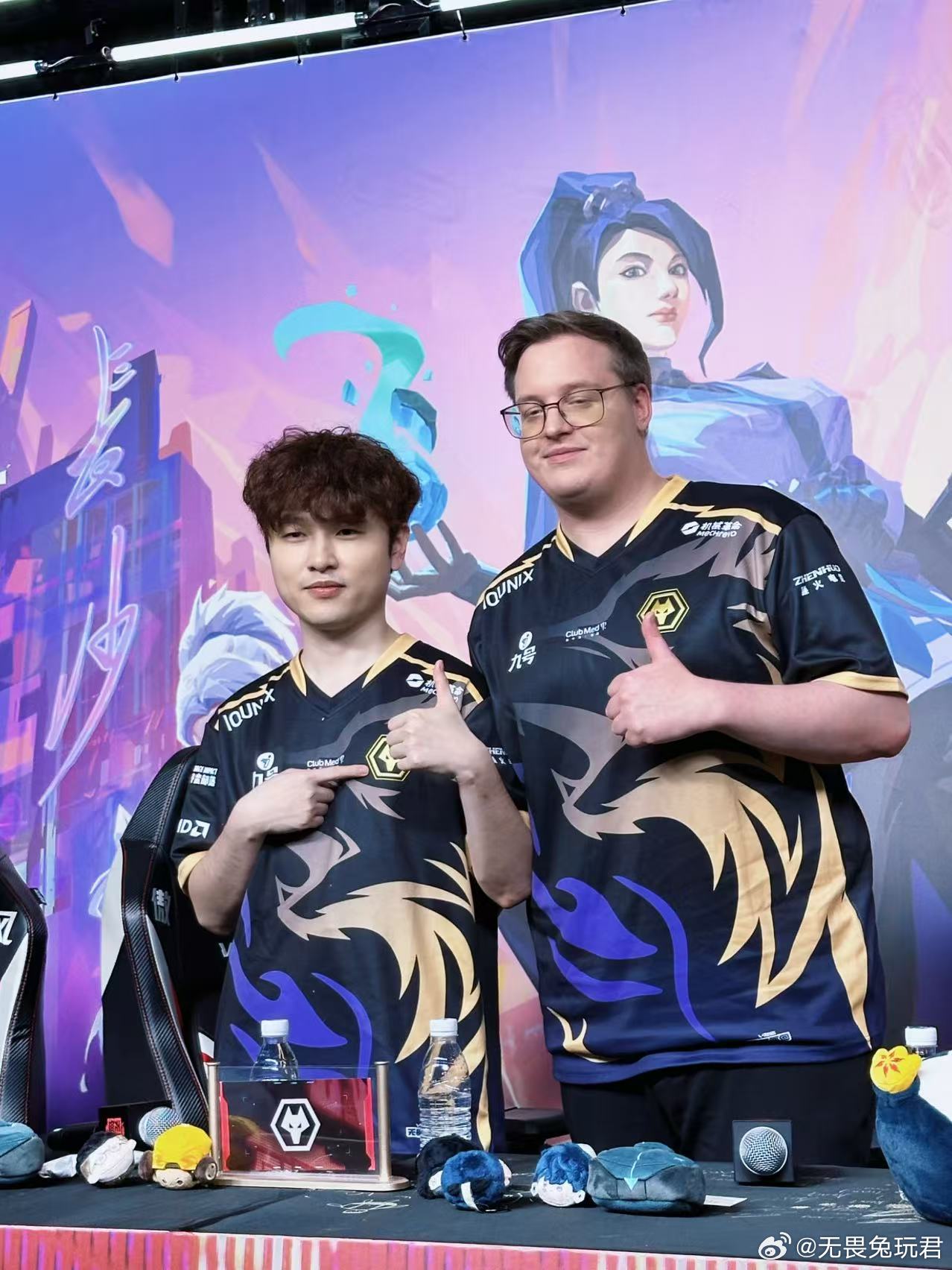 aluba & 教练赛后采访合照~WOL长沙站战胜DRGDRG长沙站对阵WOL
