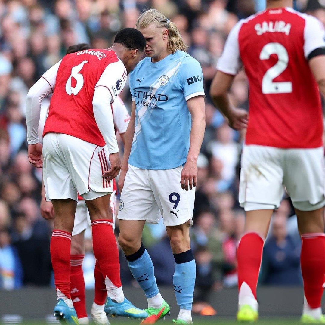 英超官方：🚨 加布里埃尔因头部撞击哈兰德未被出示红牌，因为这一动作被“认为不具