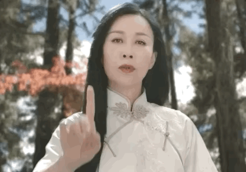 我觉得新规出来之后太过关注排前排后，反而是反向给对面提咖位了。大家只关注神仙肉，