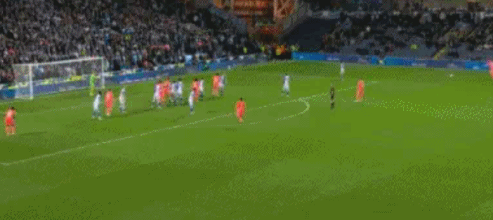 考文垂时隔25年后重返英超 英冠第43轮，考文垂做客埃伍德公园球场对阵布莱克本。