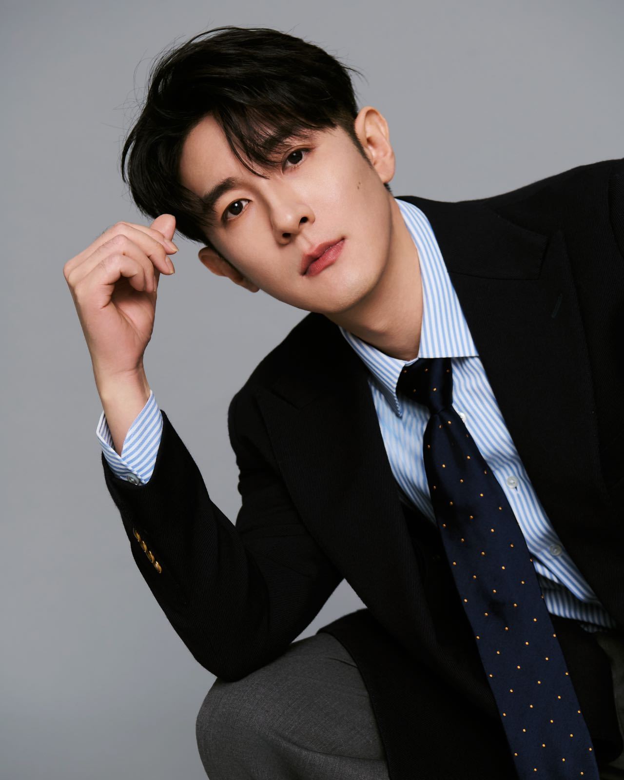 季肖冰生日当天签约果然娱乐 哇塞！季肖冰生日当天直接放大招，签约果然娱乐，这“生