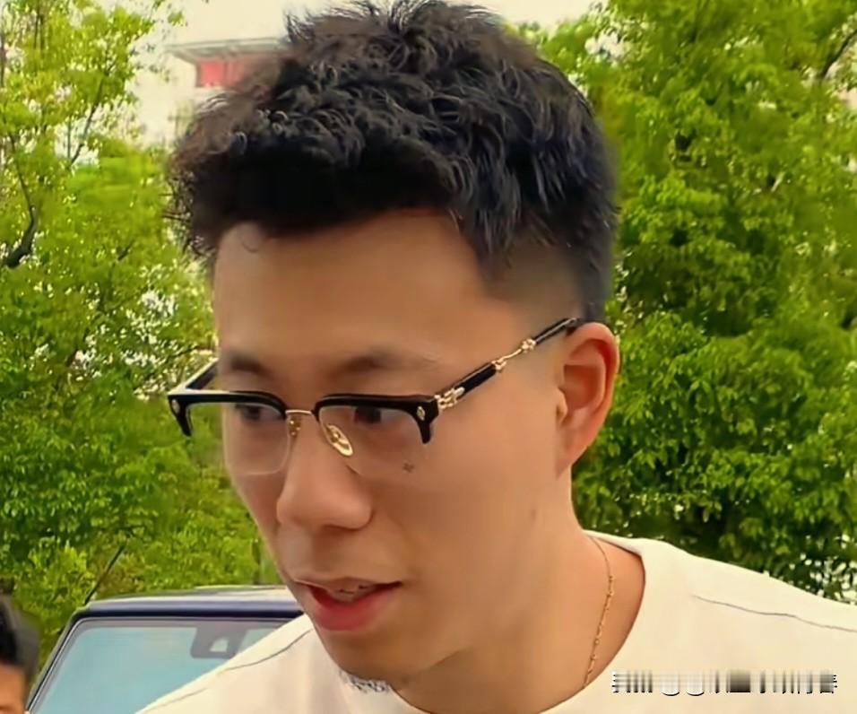 心系国家队！张镇麟:向中国男篮支招防守古德温:

“毫无疑问，古德温是一名能力突