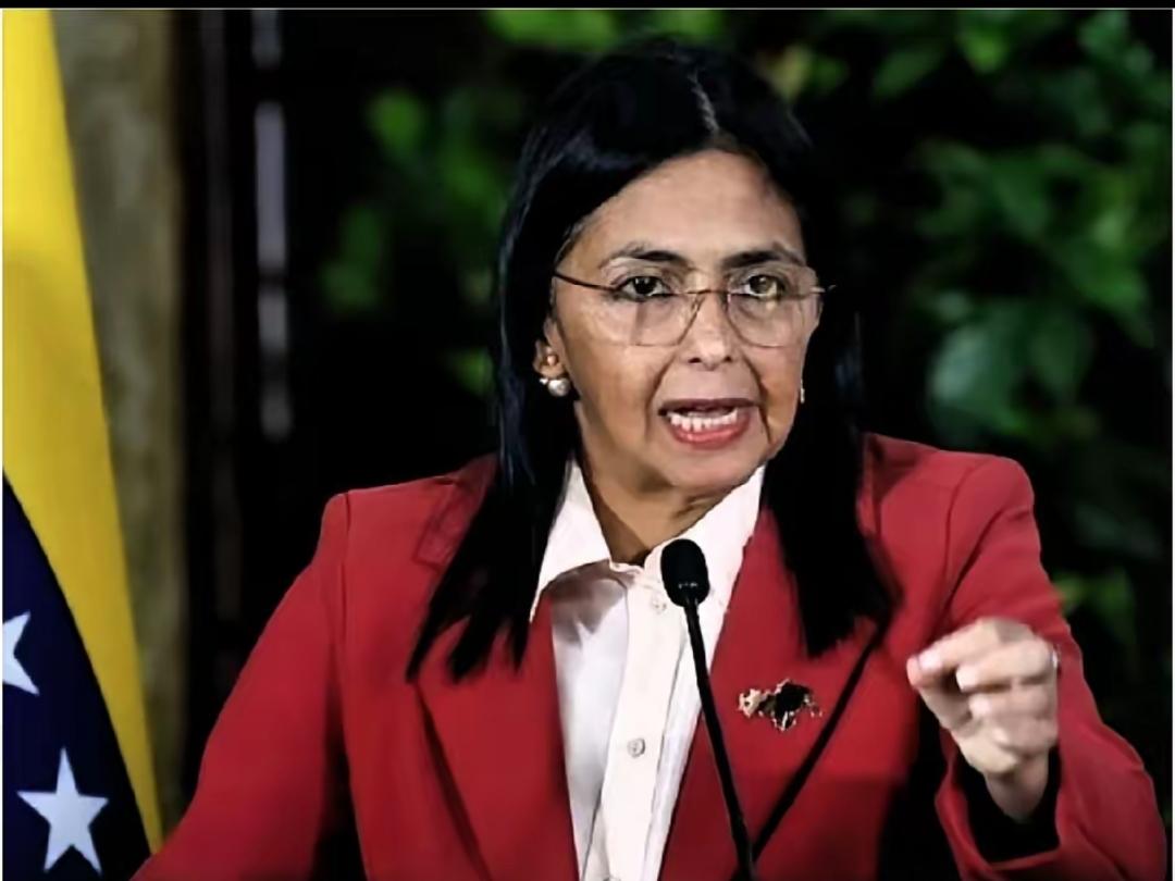 拒做傀儡！
委内瑞拉56岁领袖怒怼美国霸权！！
 
     凌晨四点的委内瑞拉