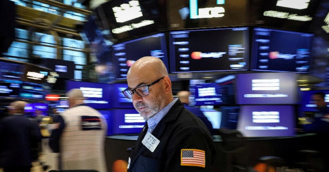 [To learn English]
U.S. stocks retreated