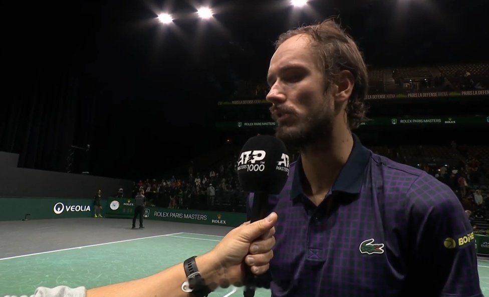 主持人：“这是自美网之后第五次打进巡回赛八强，这对你备战2026赛季有多大的帮助