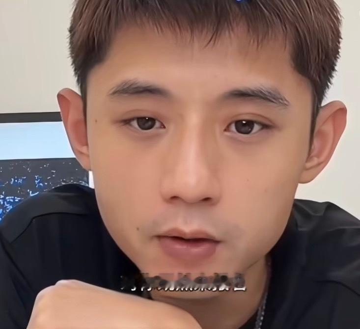 张继科回应参赛遭嘲讽高情商回复这一块，还得看你科科啊～句句不提HYROX，句句都