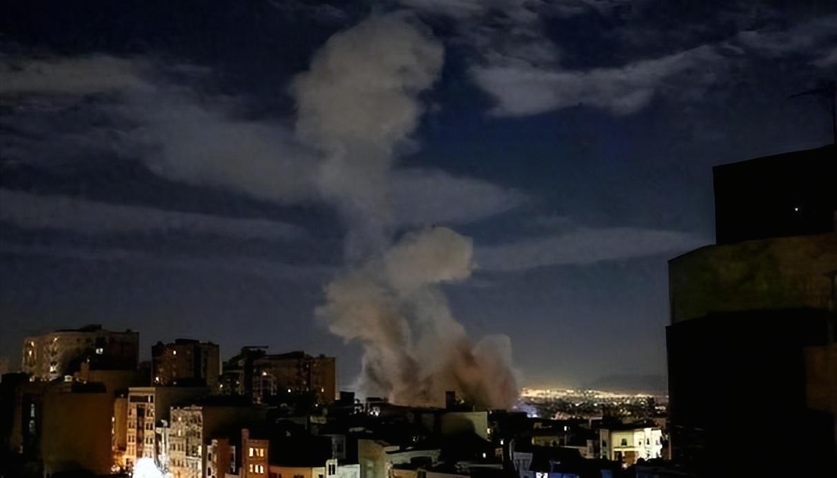 德黑兰首现炸弹袭击 伊朗内部裂痕扩大
德黑兰首次发生炸弹袭击，这是内部动荡的明确