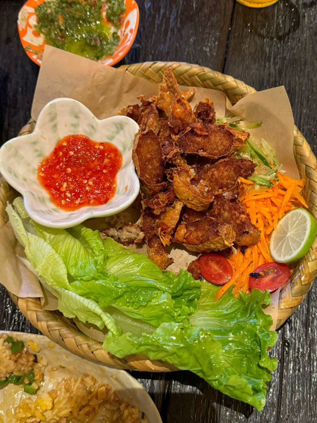 躺够了出门觅个食，吃完回家继续躺着