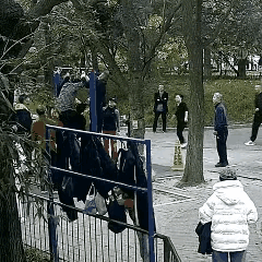 北京公园老人14个单杠大回环后心梗猝死，监控画面看得人心里一揪！

做好防护仍没