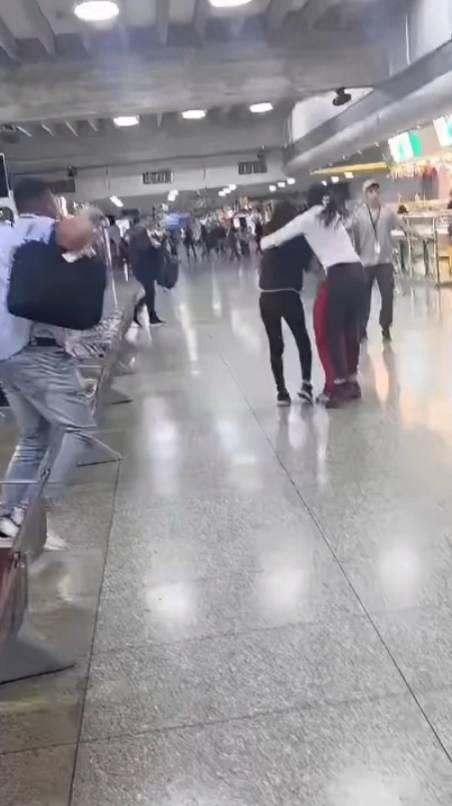 我来，亲爱的，不要再过来。