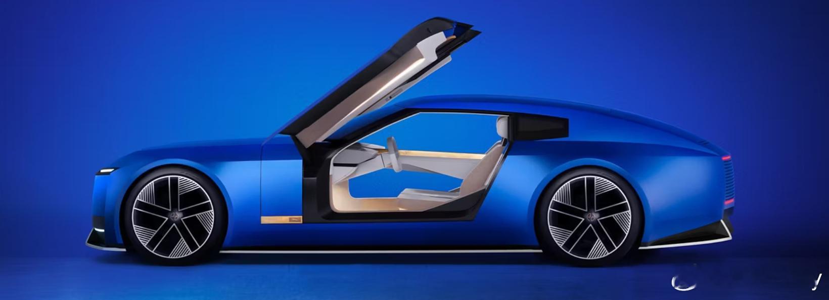 不得不说，捷豹的设计在审美上还是在线的。据说这是今年3月或4月正式发布四门高性能