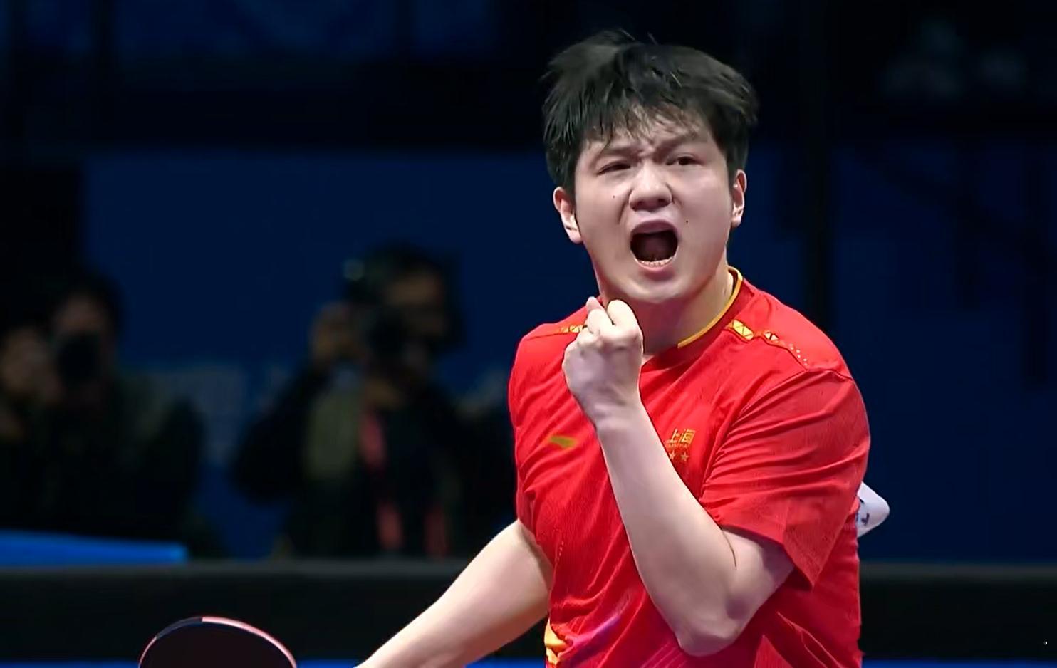 目前跟男单半决赛走向一致，小胖第二局把比分扳平1-1了。