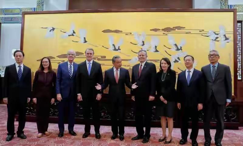 帮美国可以，我有一个建议！

不能让美国人再把什么英伟达芯片、波音飞机、大豆当谈