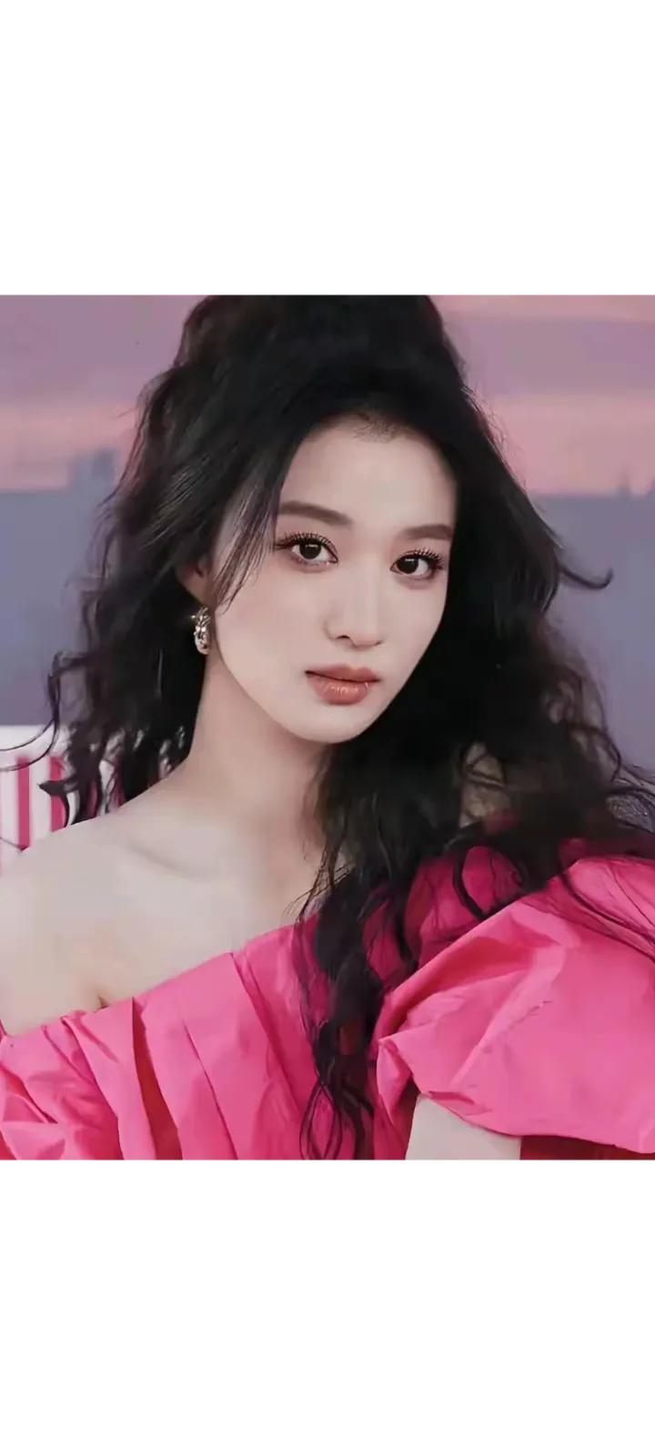 《柳舟记》成王楚然事业转折点，女强人角色纷至沓来

在演艺这条充满挑战与机遇的道
