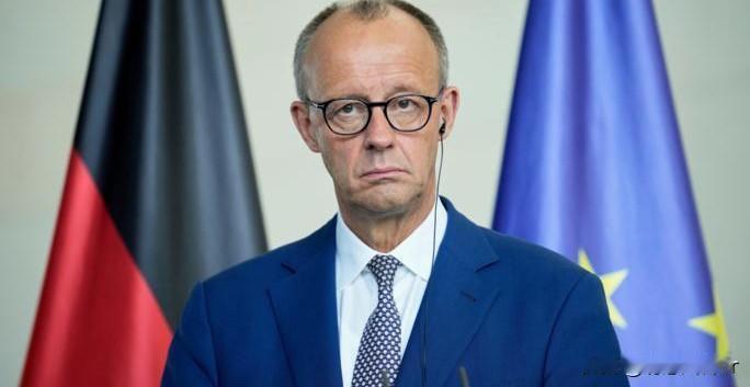 德国发出声援！面对丹麦首相弗雷德里克森和格陵兰总理尼尔森，德国总理默茨表示，德国