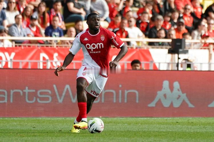 斯基拉：为新队友加油助威，尤素福-福法纳将现场观战米兰VS都灵据名记斯基拉报道，