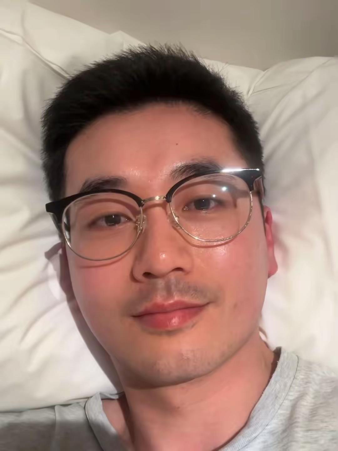 男人什么时候什么情况下最可爱？男人轻易不会表露自己的内心，如果你能让他在微醉的时