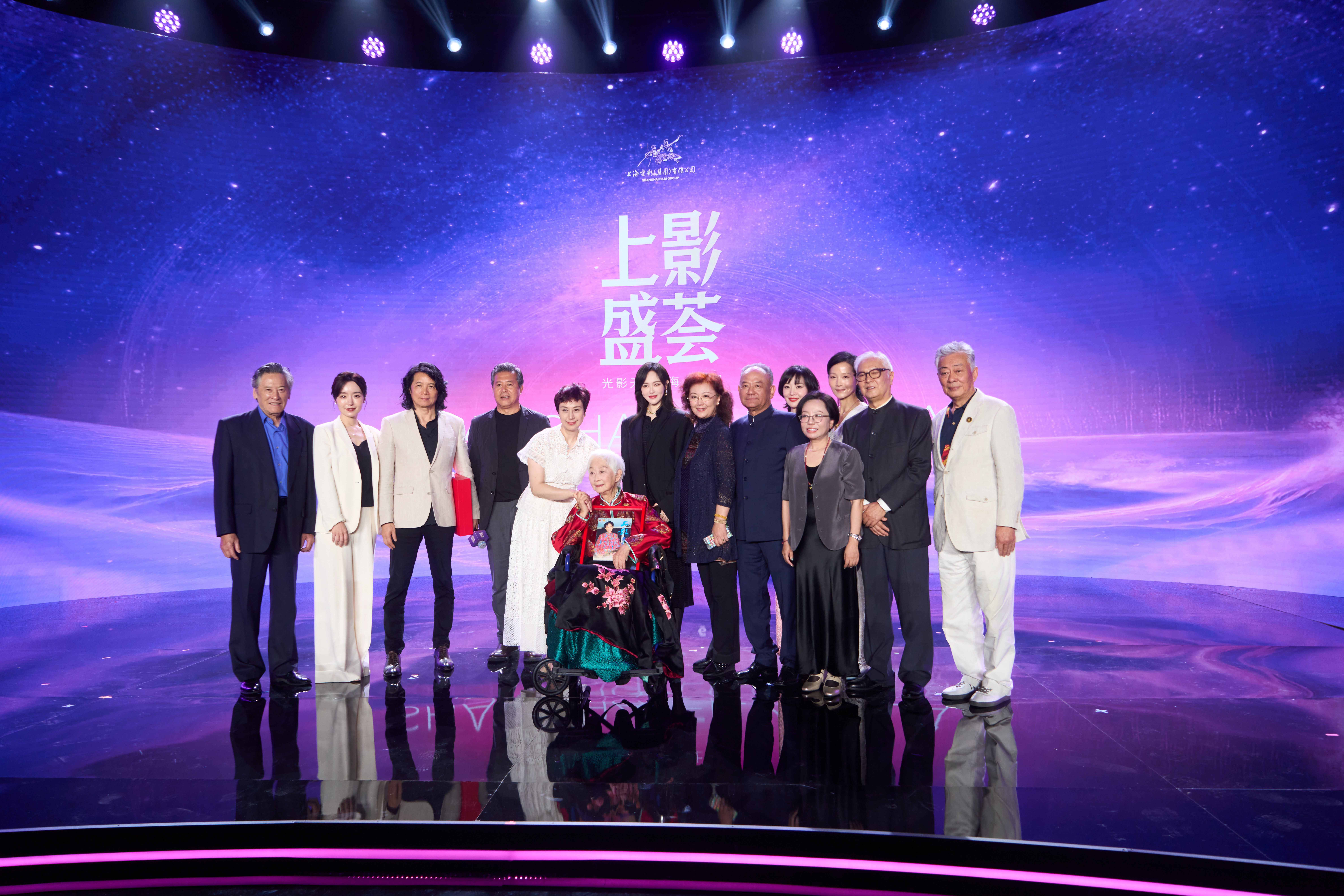 唐嫣  以前辈风骨为灯，以青年热爱为薪，守匠心、拓新境，让电影精神代代相传。