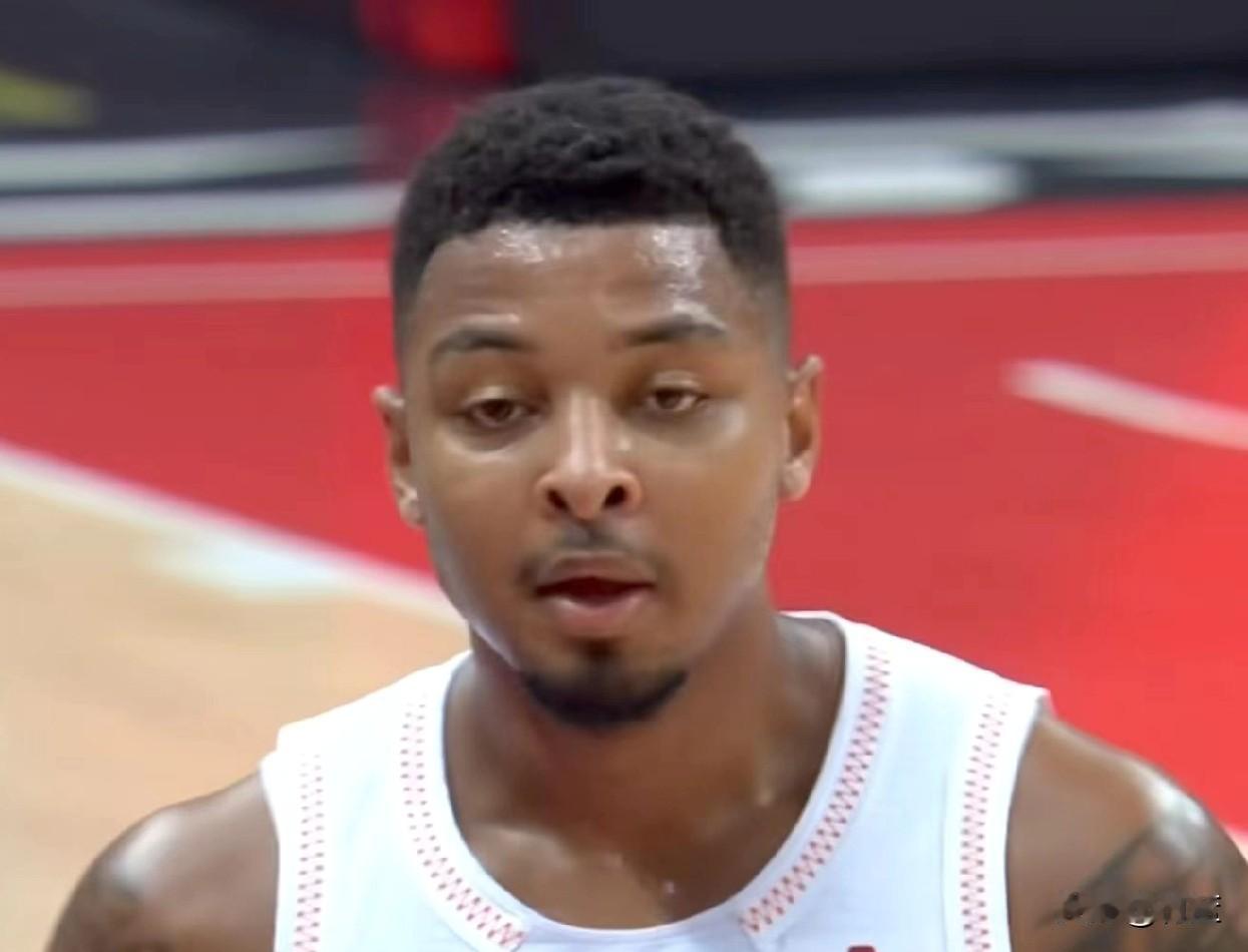 福建队客场掀翻江苏肯帝亚，
国内球员比拼邹阳略胜一筹。

福建晋江文旅队按照现在