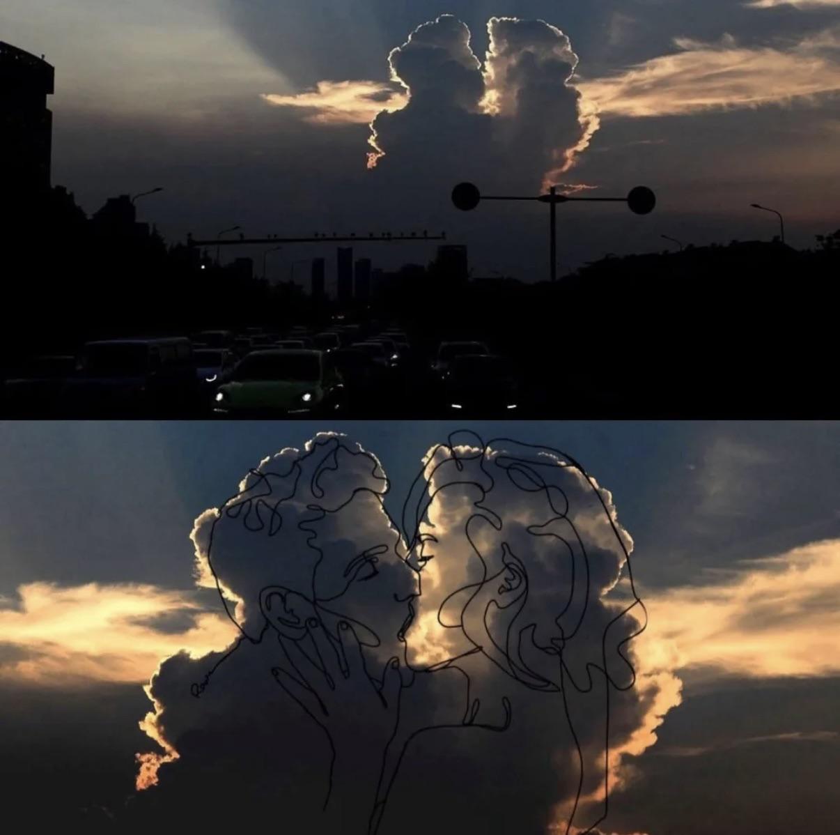 刷到一张云的照片，绝了。一朵像恐龙在咆哮，旁边那朵像长发女孩依偎着。恐龙云对着天