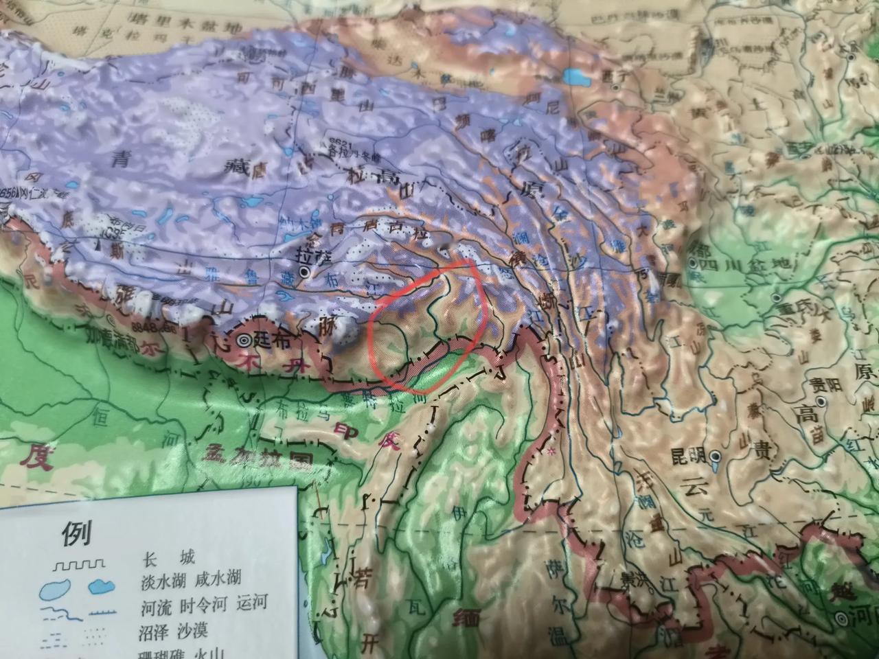 雅下水电工程，我作为中国人非常赞成，不过咱们搞这个发出来的电，看立体地图的话，明