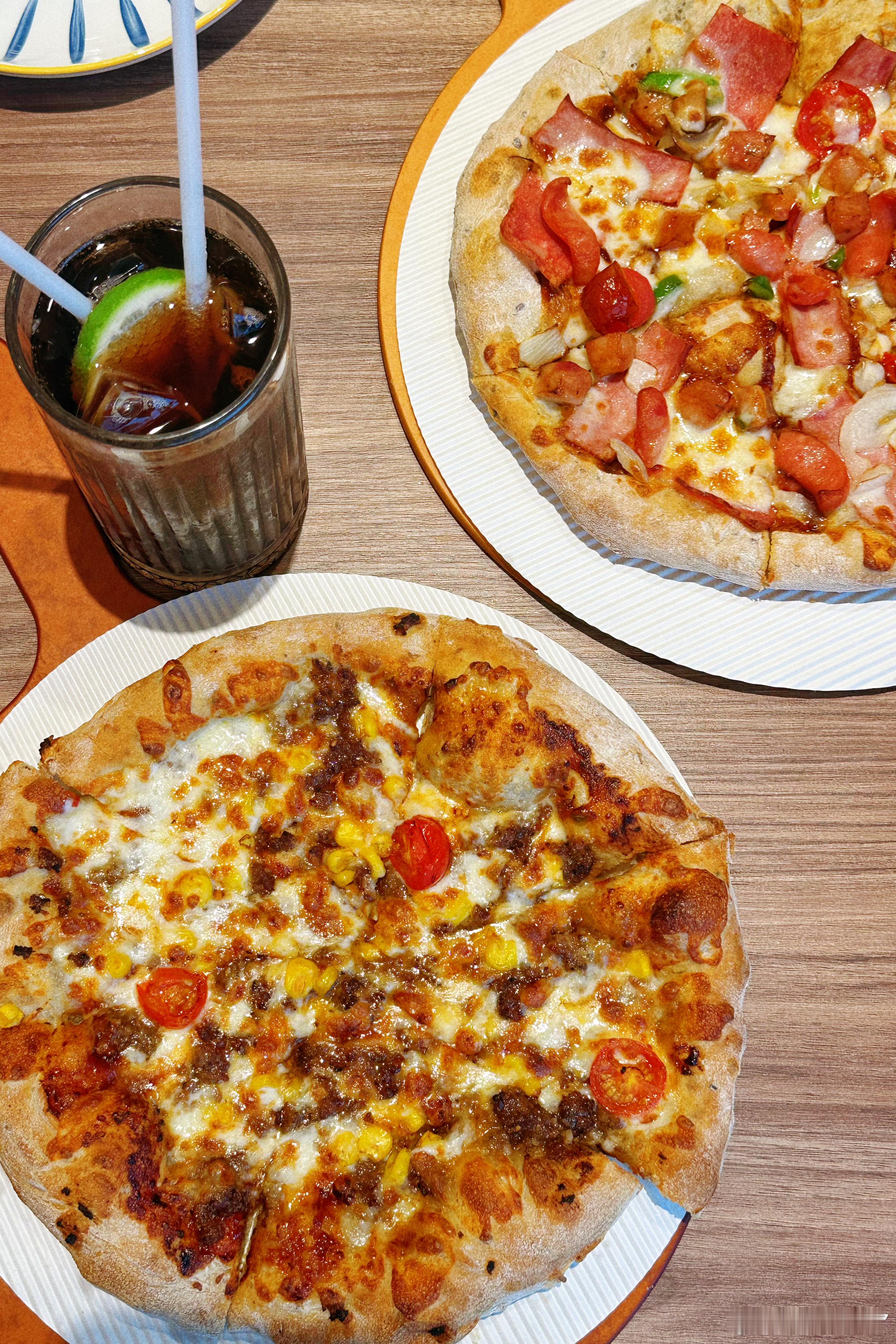 周五又跟着年轻人外食不用回家做饭也不错呦还不用我出钱更不错呦随手拍晚餐生活手记日