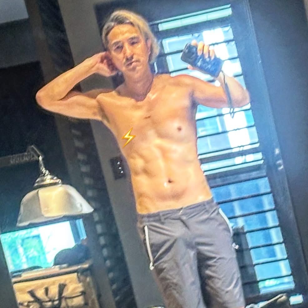 48岁王少伟秀身材照 ​​​
