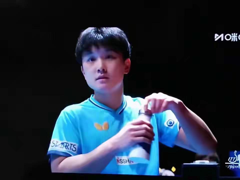 【伦敦世乒赛，张本智和3-1击败杜达，为日乒扳回一盘，当前大比分1-1平】这场强
