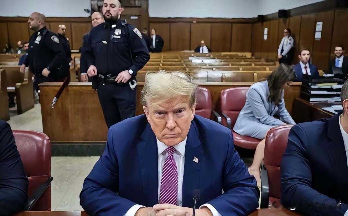 特朗普终于等来了开战的时机，这是马杜罗拱手相让的。本来，外有中俄及其它国家的发声