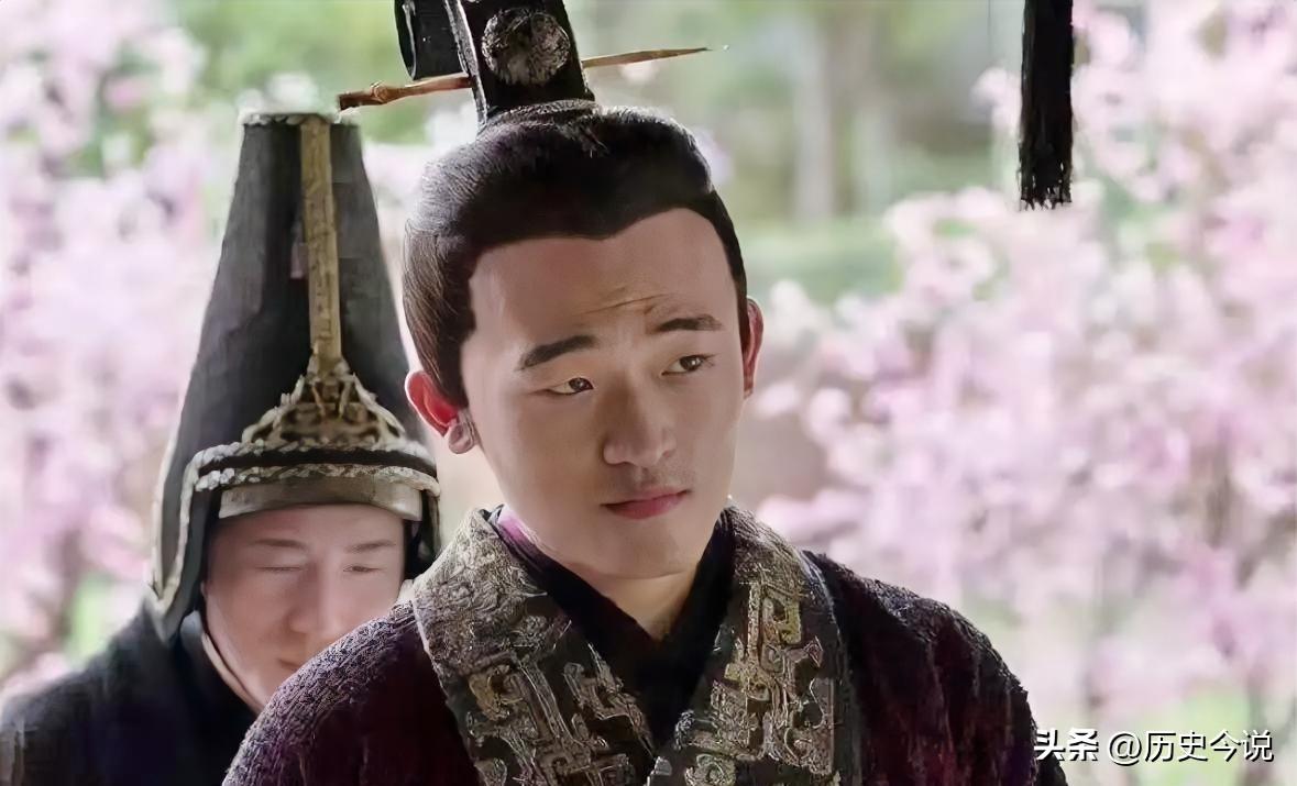 西晋宫闱秘闻：司马炎为傻太子筹谋，遣才人侍奉竟诞下皇孙
 
阅读此文前，诚邀您点