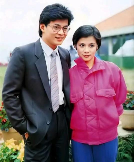 翁美玲老照片（现代装）