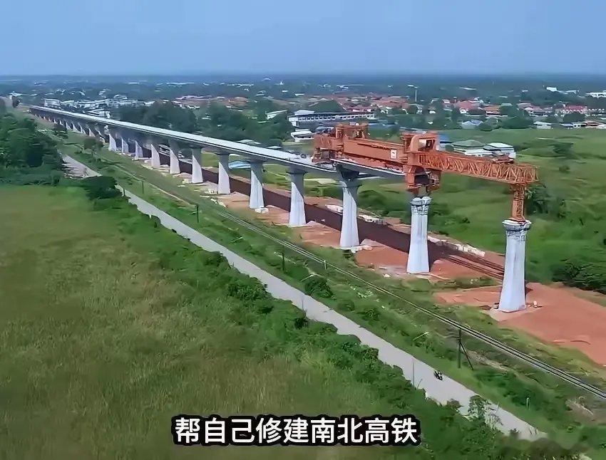 越南现在太尴尬了，本来还以为中日会抢着接南北高铁项目，没想到日本不接招，中国企业