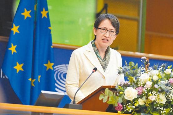 中方对萧美琴下达封杀令，向欧洲发出照会后，加拿大议员取消窜台
 
新年刚过，加拿