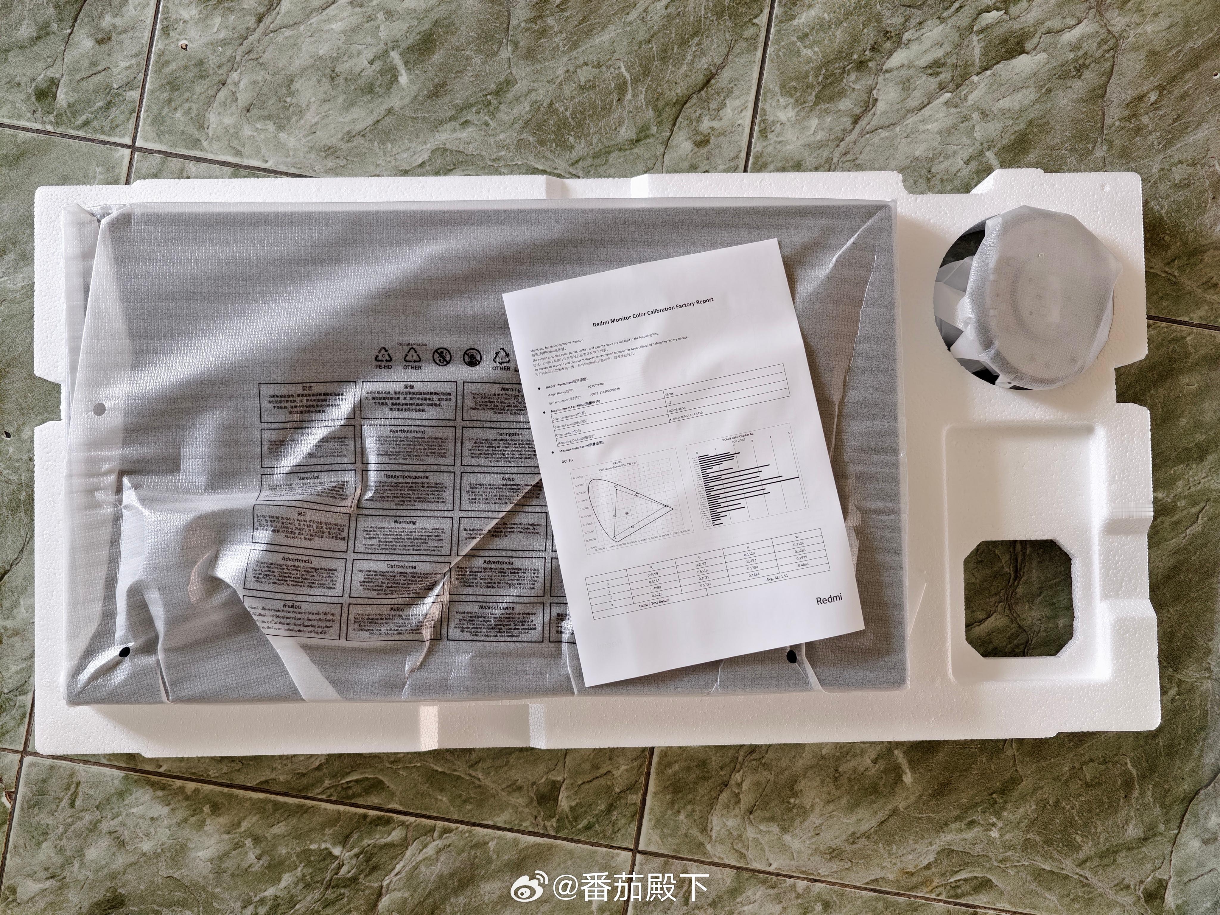 作为每天要对屏幕的"电子民工"，既要4K高清画面清晰，多角度观看不失真，追剧还得