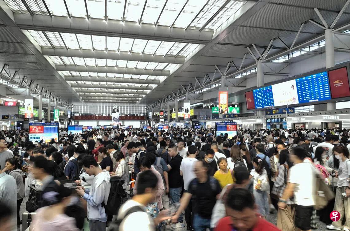 中国多家企业增设带薪休假 员工享受13天连休

联合早报 2026年9月25日 