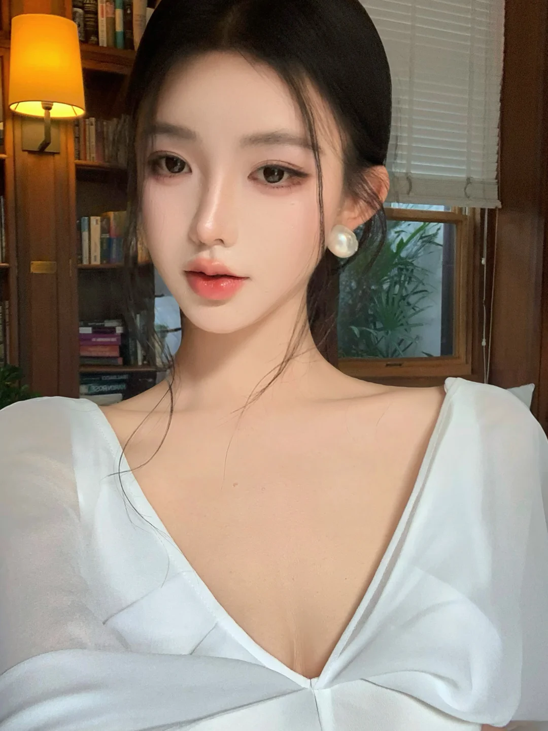 瞳孔与心跳的距离 在与你对视时清零