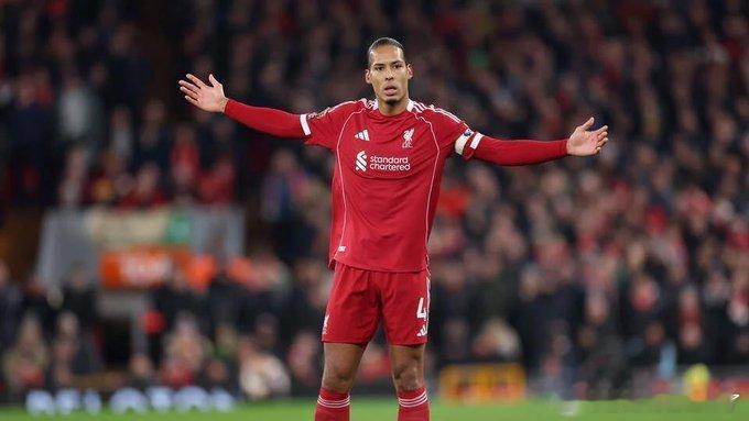 荷兰报纸电讯报抨击范迪克（为什么荷兰媒体对自己的球员那么苛刻呢）焦点聚集在范迪克