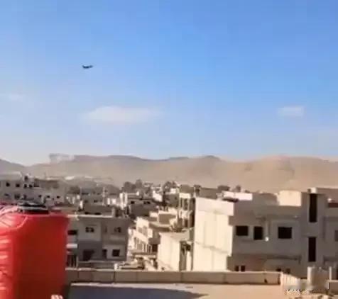 突发！美军在叙巴尔米拉遇袭致3死3伤，F-16战机随即低空掠过该市上空“秀肌肉”