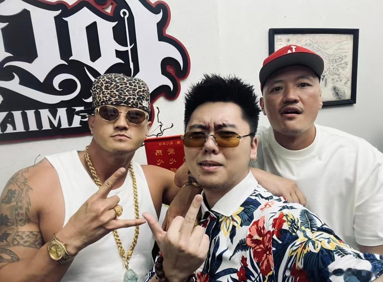 揽佬和China Mac同框！ ​​​