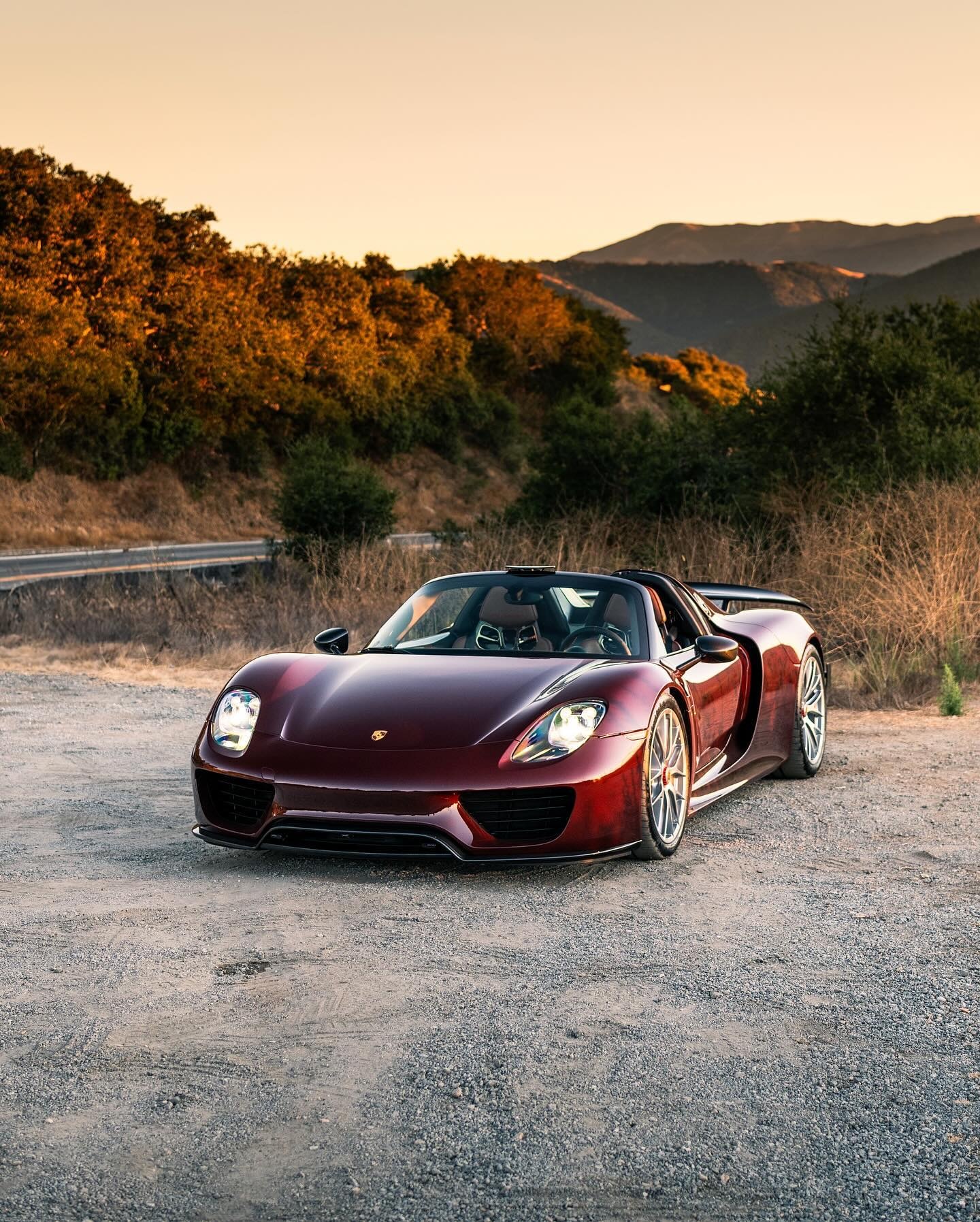 加利福尼亚 918 Spyder #PTSBurgundy ​​​