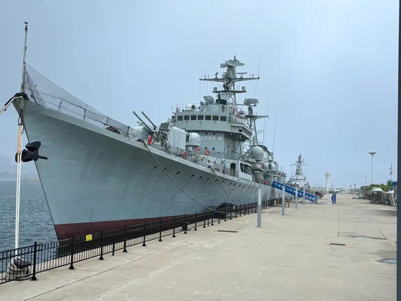 人民海军成立77周年时推出的宣传片《向大洋》可太有料了！刚上线就引发全网热议，里